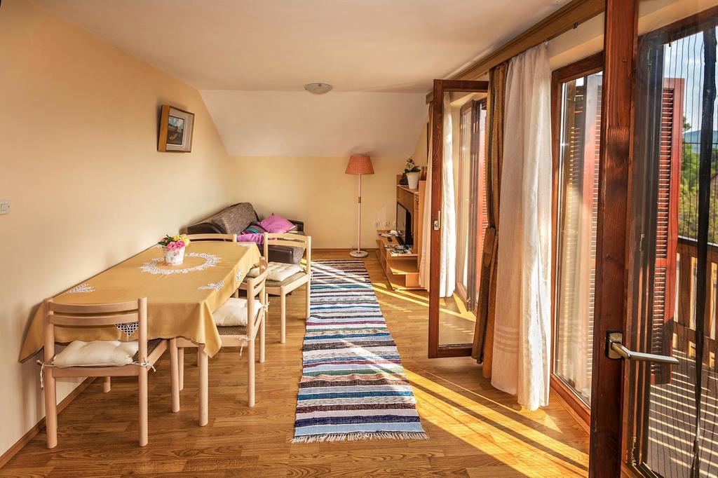 Apartment Vrilo Оточац Экстерьер фото