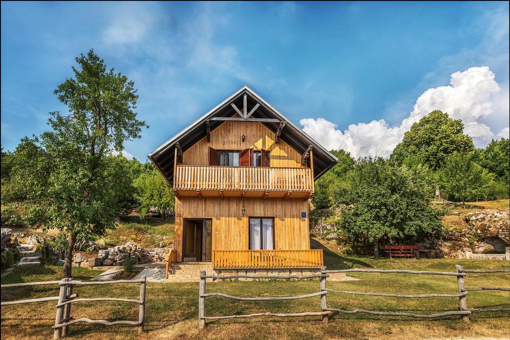Apartment Vrilo Оточац Экстерьер фото
